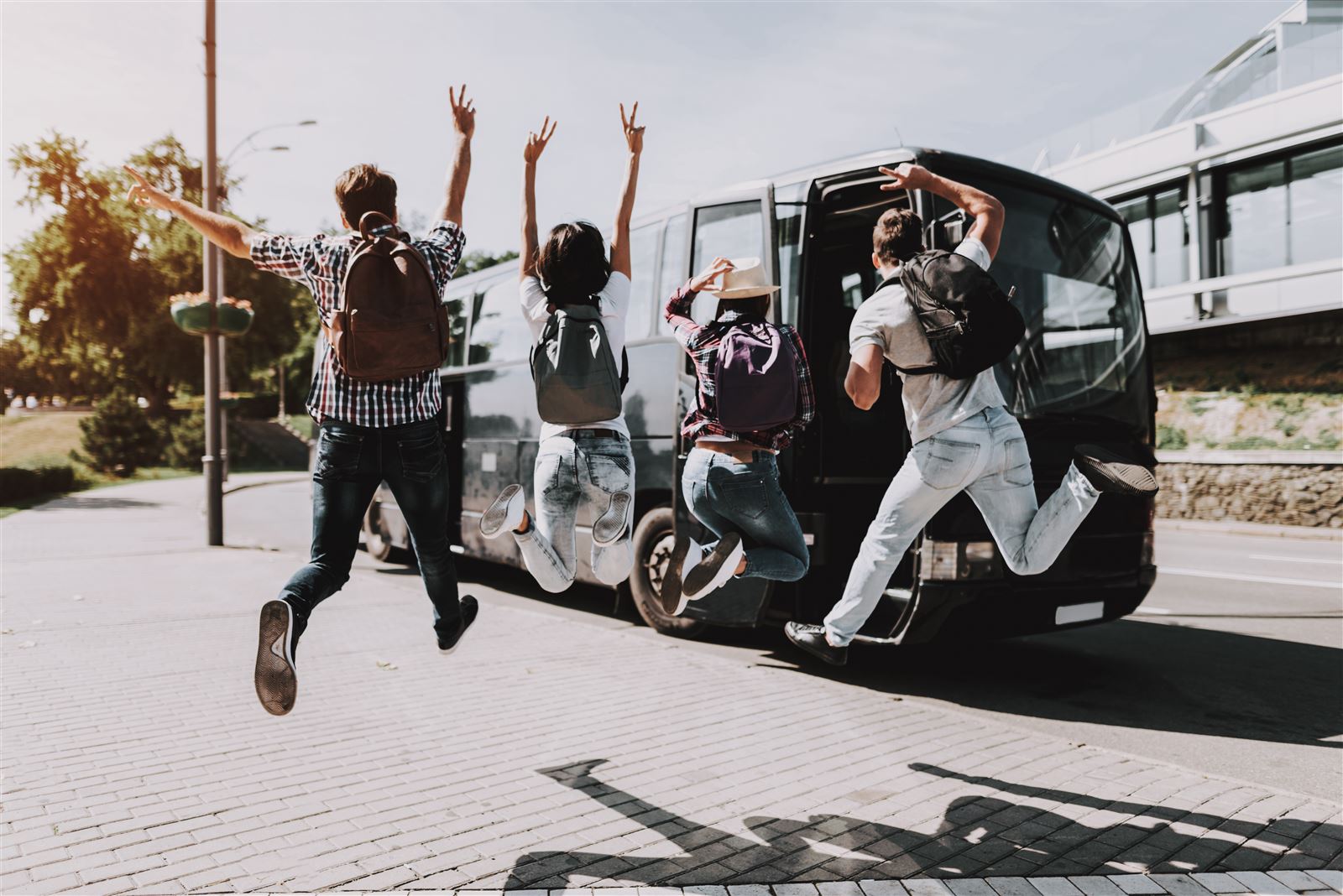 團體旅遊的遊覽車